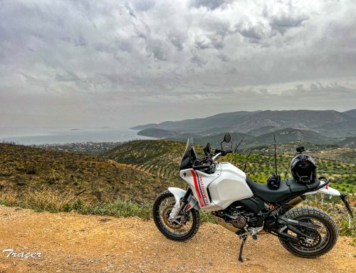 Οδηγώντας το Ducati Desert x & Lower kit